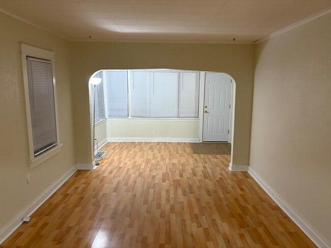 Foto del edificio - 13129 Morse St