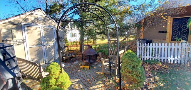 Foto del edificio - 20 Boughton Ave