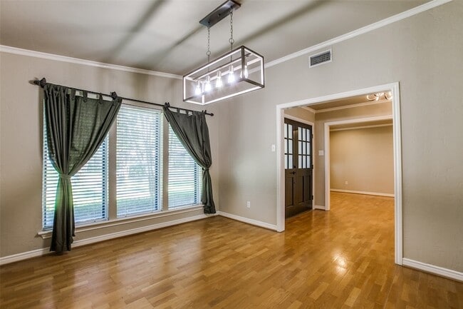 Foto del edificio - 2700 Quail Ridge Dr