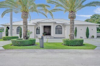 Building Photo - 2600 SW 128th Ct