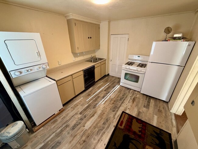 Foto del edificio - 200 Chaucer/587 Highland