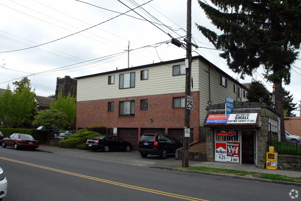 Building Photo - Schuyler Terrace