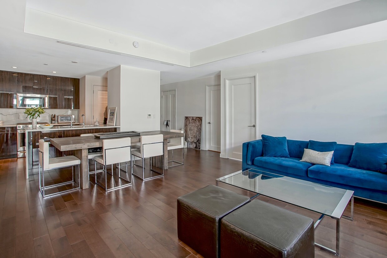 Foto principal - 800 Ave at Port Imperial Blvd