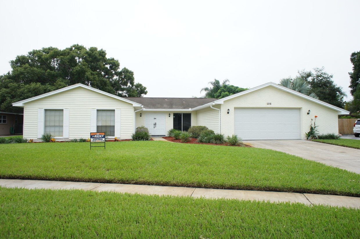 Primary Photo - 1216 Terra Mar Dr