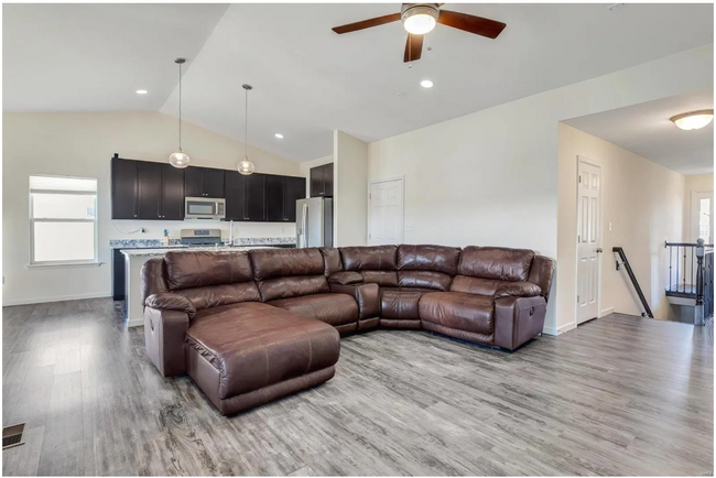 Building Photo - 527 Brookside Forest Ct