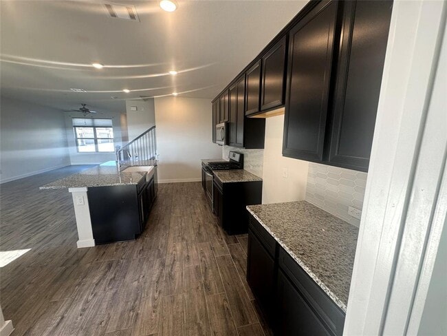 Building Photo - 2500 Forest Creek Dr