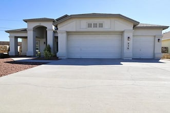 Building Photo - 836 Phil Hansen Dr