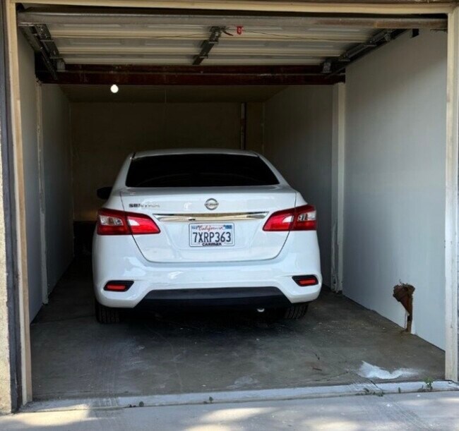Foto del edificio - 4706 Catalpa St
