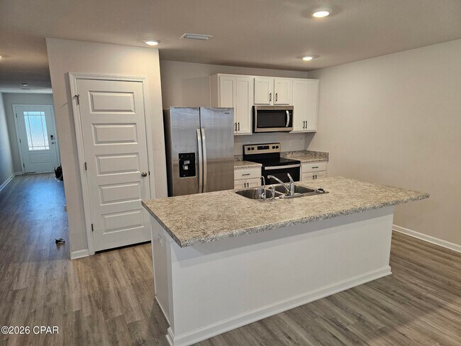 Building Photo - 6355 Bellavia Ln