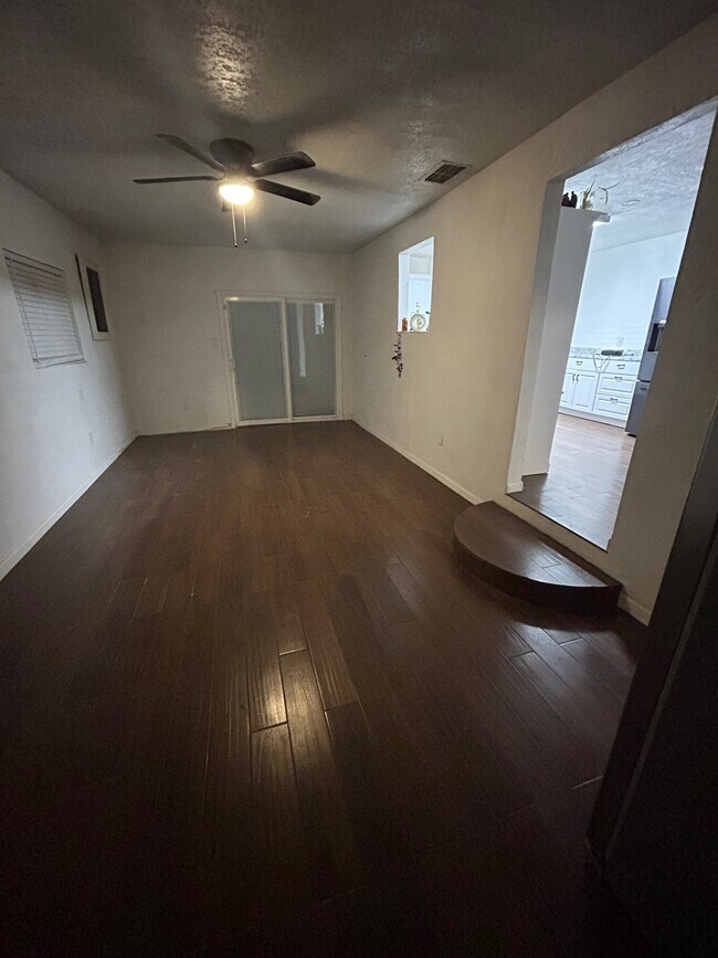 Foto del edificio - 603 N 1st St