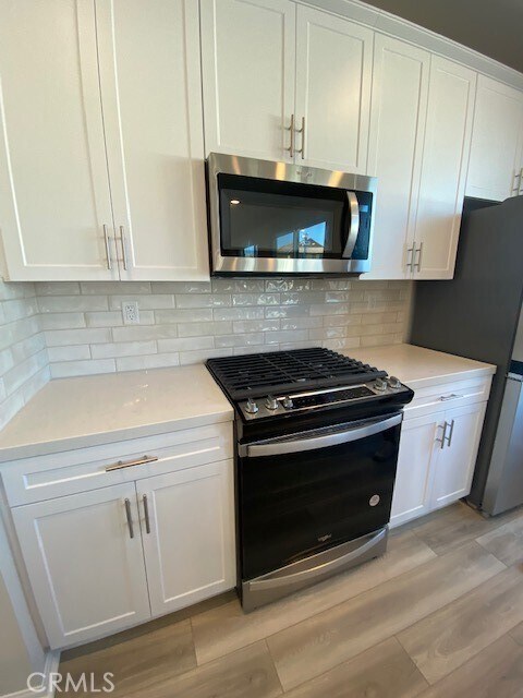 Foto del edificio - 40525 Birchfield Dr