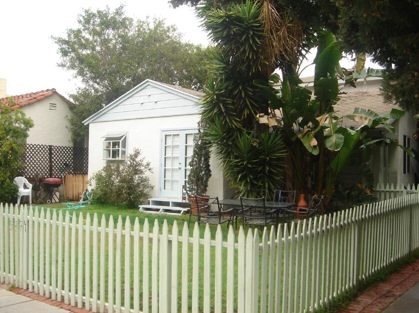 Primary Photo - 3772-3774 Mentone Ave
