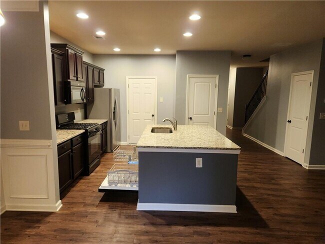 Foto del edificio - 2727 Morgan Glen Rd NE