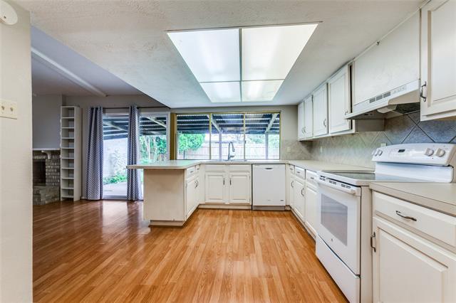 Foto del edificio - 1525 Windy Meadow Dr