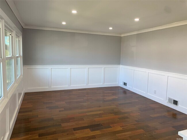 Foto del edificio - 86 Dartmouth Dr