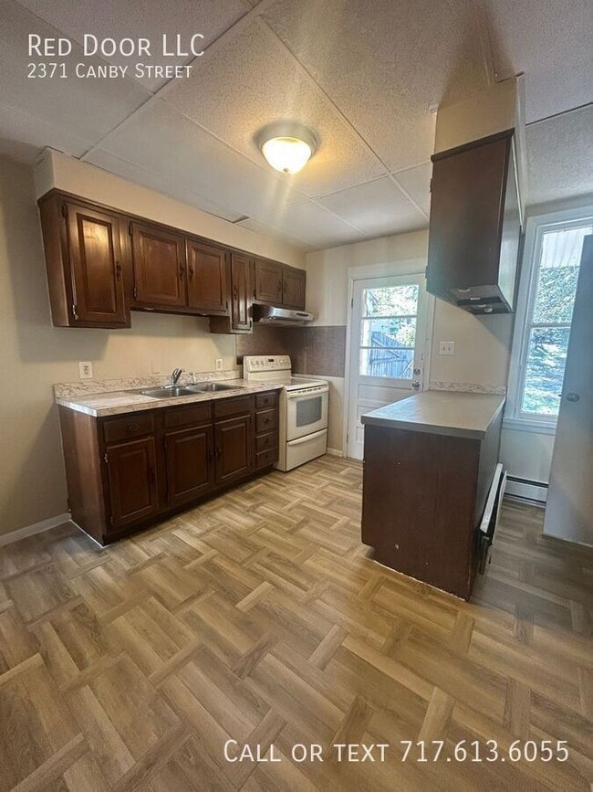 Foto del edificio - 2371 Canby St
