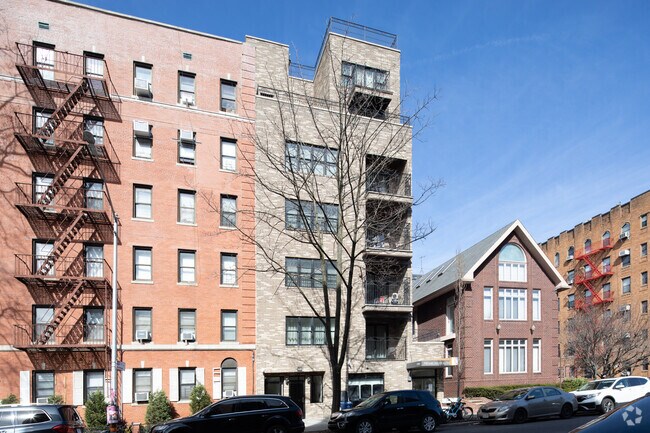 Building Photo - 5506 15th Ave