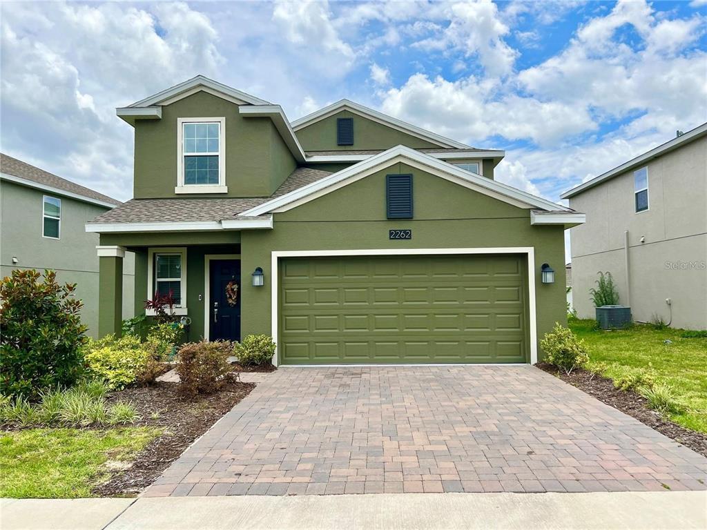 Foto principal - 2262 Mountain Pine St