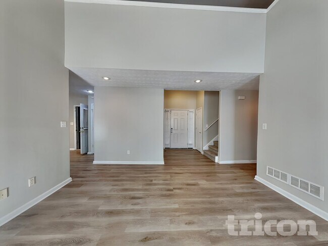 Foto del edificio - 930 Willow Hollow Dr