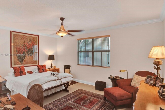 Foto del edificio - 7530 SW 102nd St