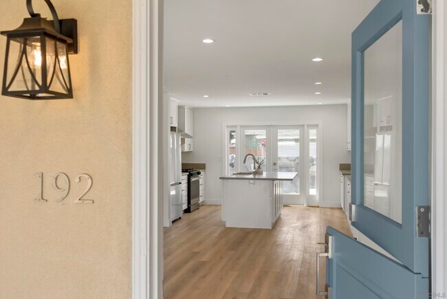 Foto del edificio - 291 Ebony Ave