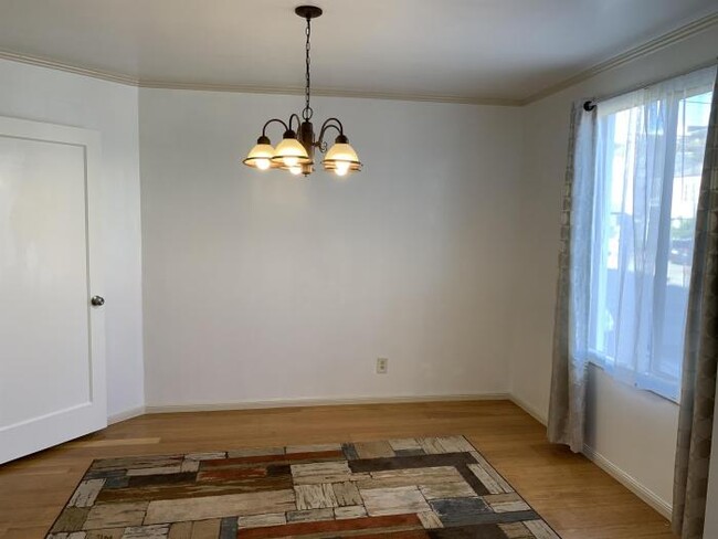 Building Photo - 2 bedroom in San Francisco CA 94116