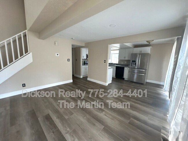 Foto del edificio - 6126 White Water Way