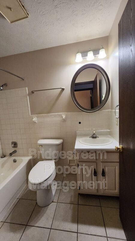 Foto del edificio - 51 Candlewood Ct