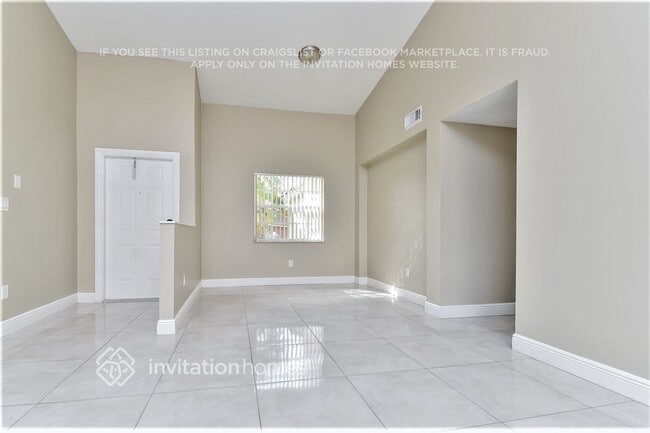 Building Photo - 15935 SW 83rd Terrace