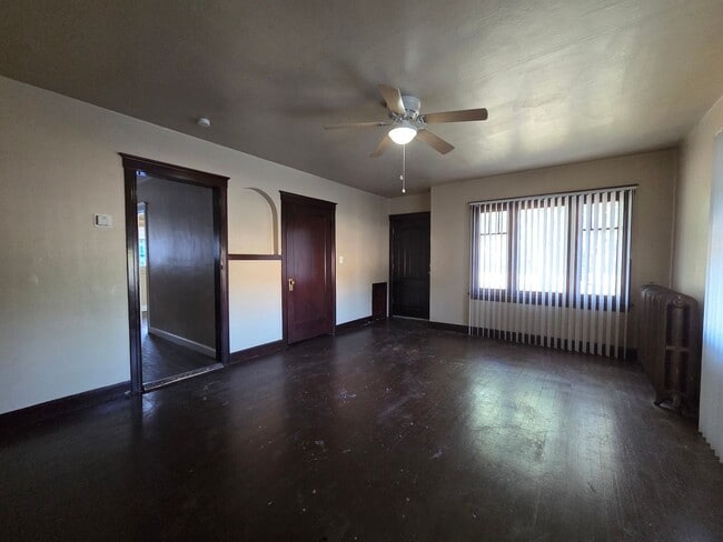 Building Photo - Ogden TriPlex