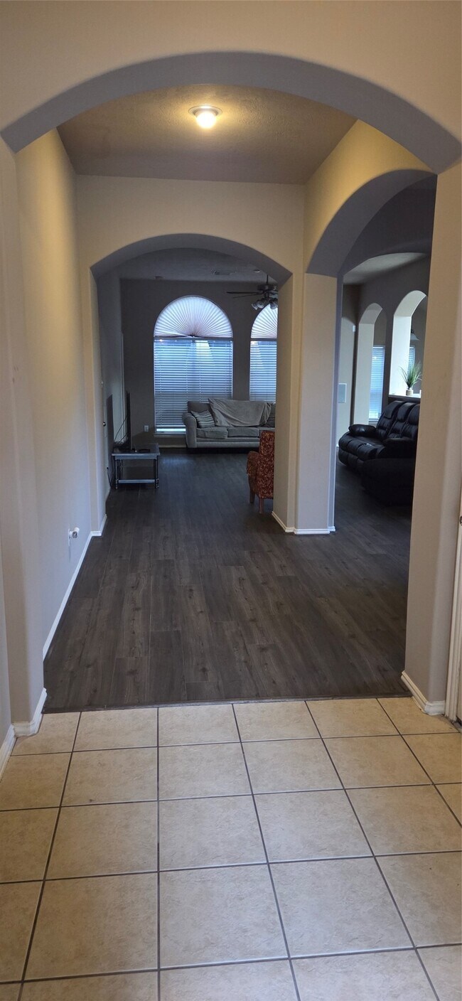 Foto del edificio - 22730 Hearthstone Hill Ln