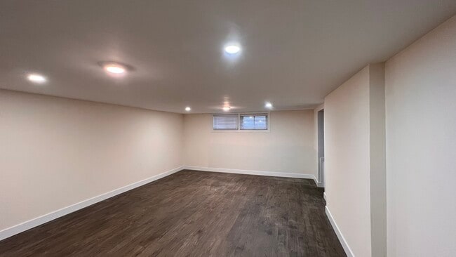 Photo du bâtiment - 46198 Princess AvenueB