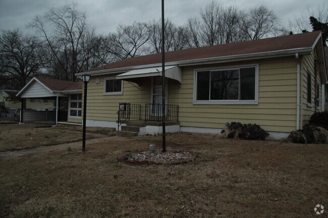 Building Photo - 7837 Elton St
