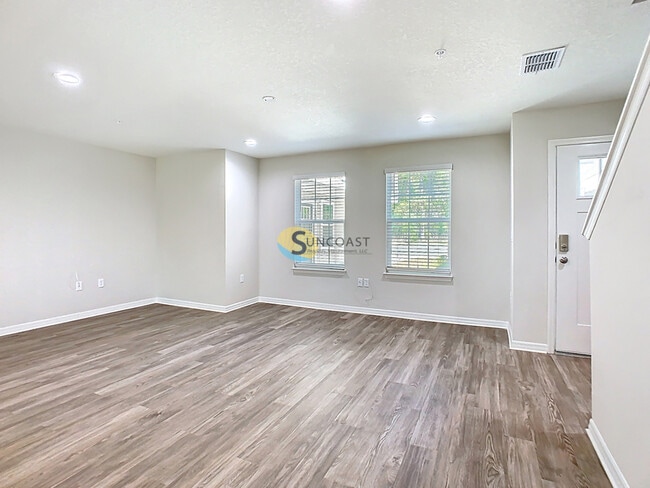 Building Photo - 3821 SW 43rd Ct