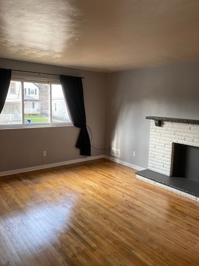 Foto del edificio - 3618 Baytree St