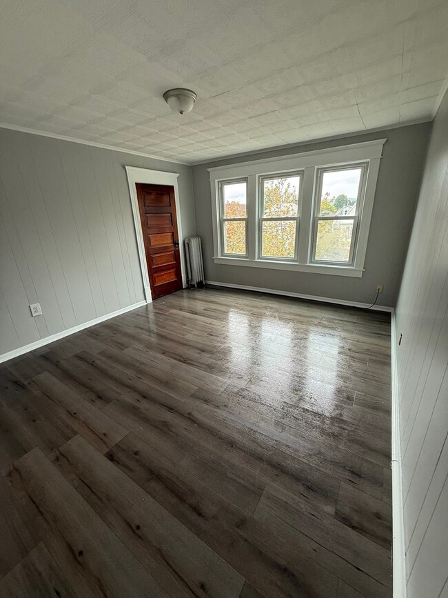 Building Photo - 34 2nd Ave