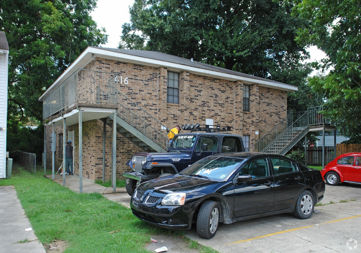 Primary Photo - 416 General Mouton Ave