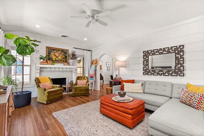 Foto del edificio - 968 Mulberry Ave