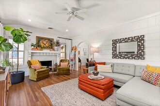 Building Photo - 968 Mulberry Ave