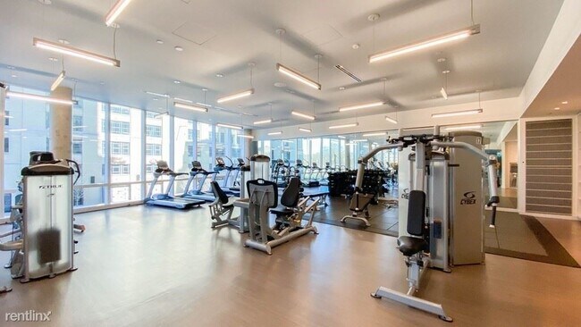 Building Photo - 1 br, 1 bath Condo - 188 Brookline Avenue ...
