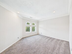 Building Photo - 6206 Canyon Run Ct