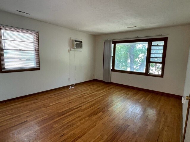 Building Photo - 3915 N 69th St