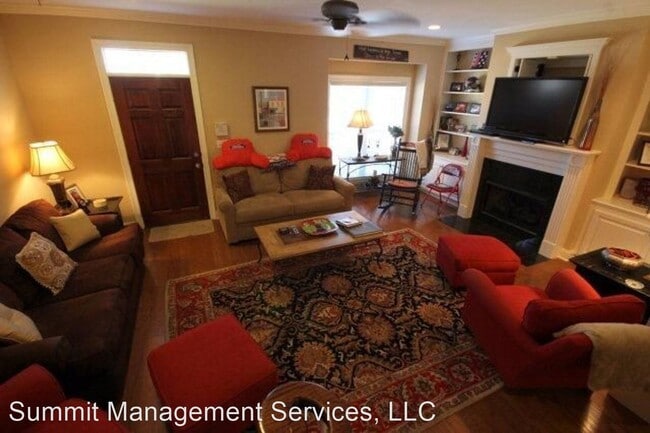 Building Photo - 3 br, 3.5 bath House - 105 PR 3085