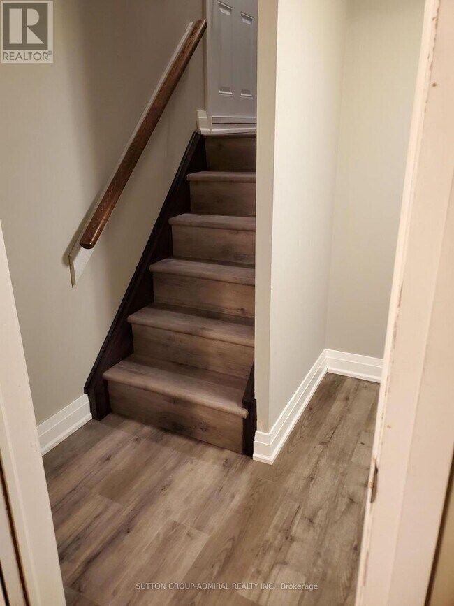 Photo du bâtiment - 830 Zator Ave