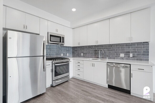 Foto del edificio - 1363 Colton St