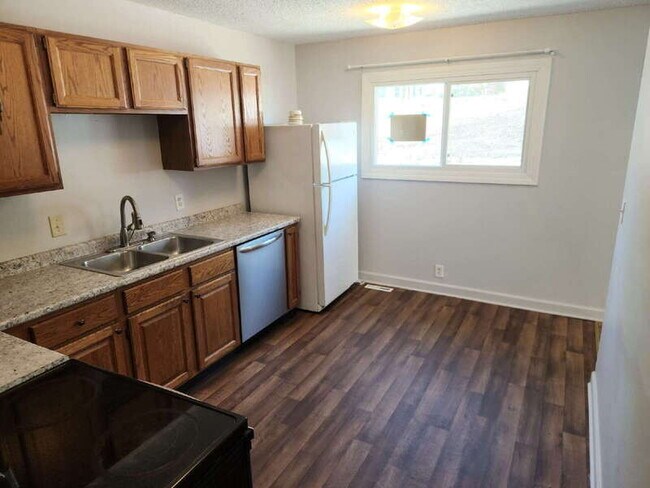 Foto del edificio - 122 Mckinley Ave