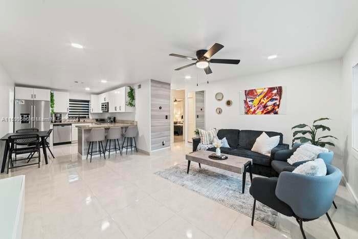 Foto principal - 2320 SW 18th Terrace