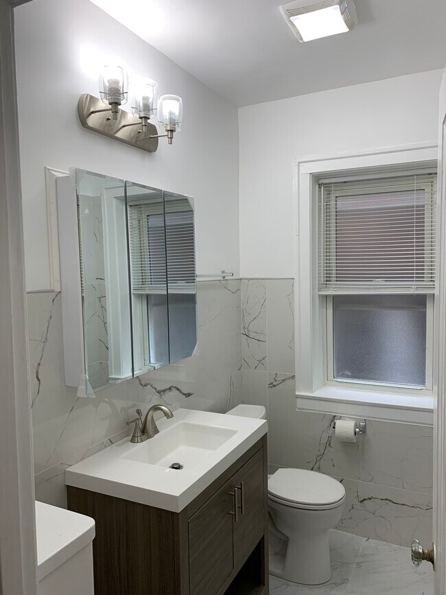Foto del edificio - 6226 N Francisco Ave