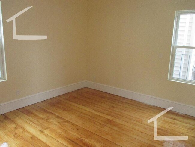 Building Photo - 1 Smythe St