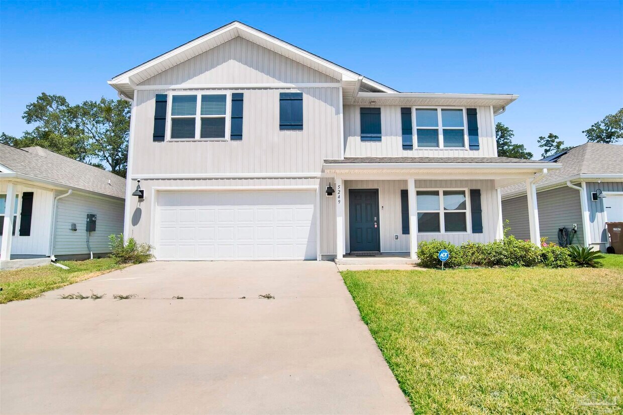 Foto principal - 5249 Peach Dr